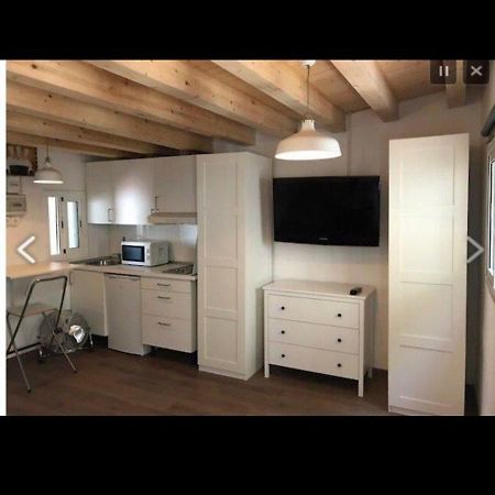 Апартаменти Mini Piso Con Escaleras Барселона Екстер'єр фото